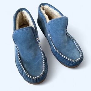 LL Bean sheepskin lined ankle booties slippers Blue suede Cozy fuzzy boots